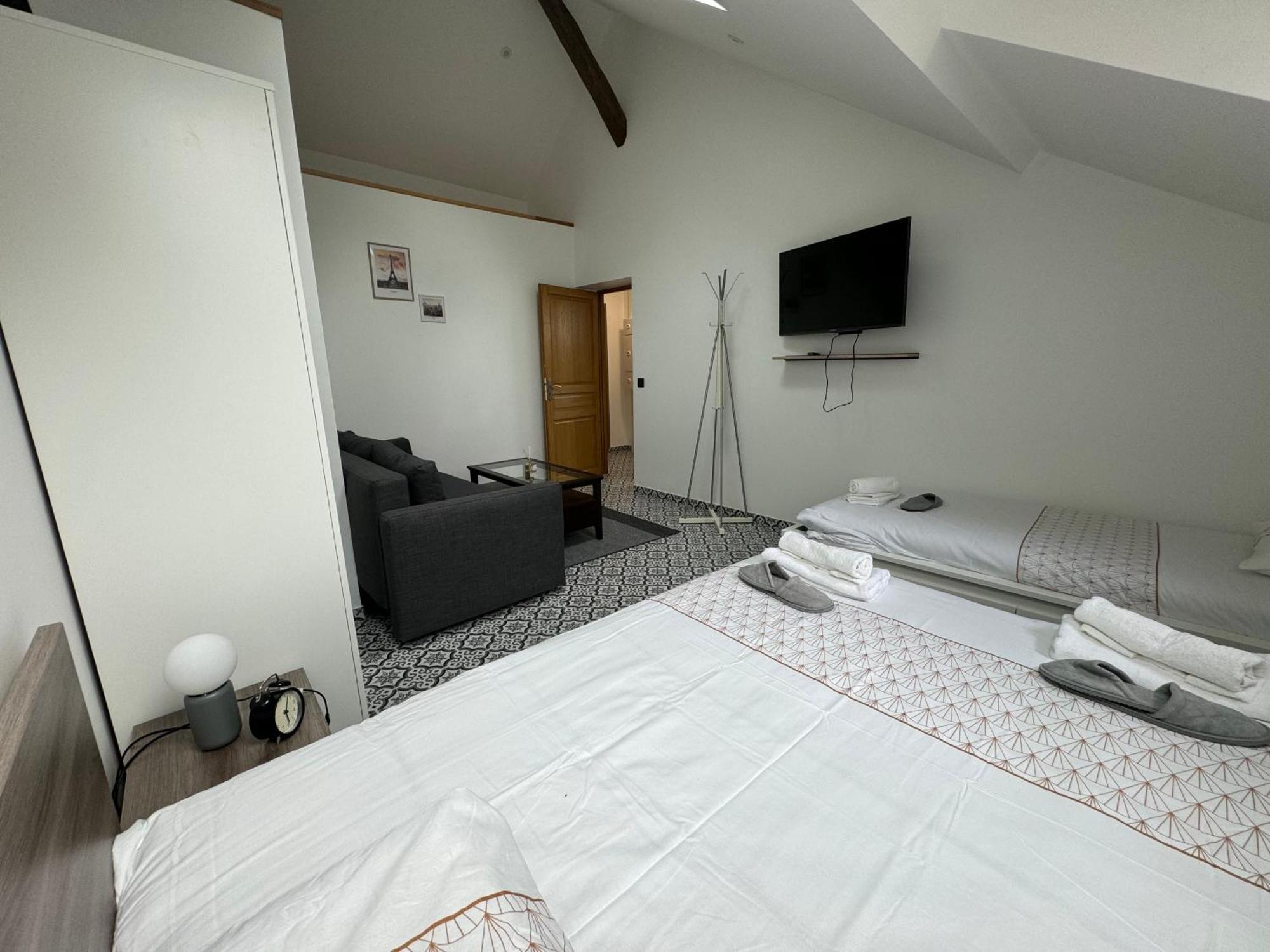 L'Etoile De Seine 77 Appartement 2 Dammarie-lè-Lys Eksteriør billede