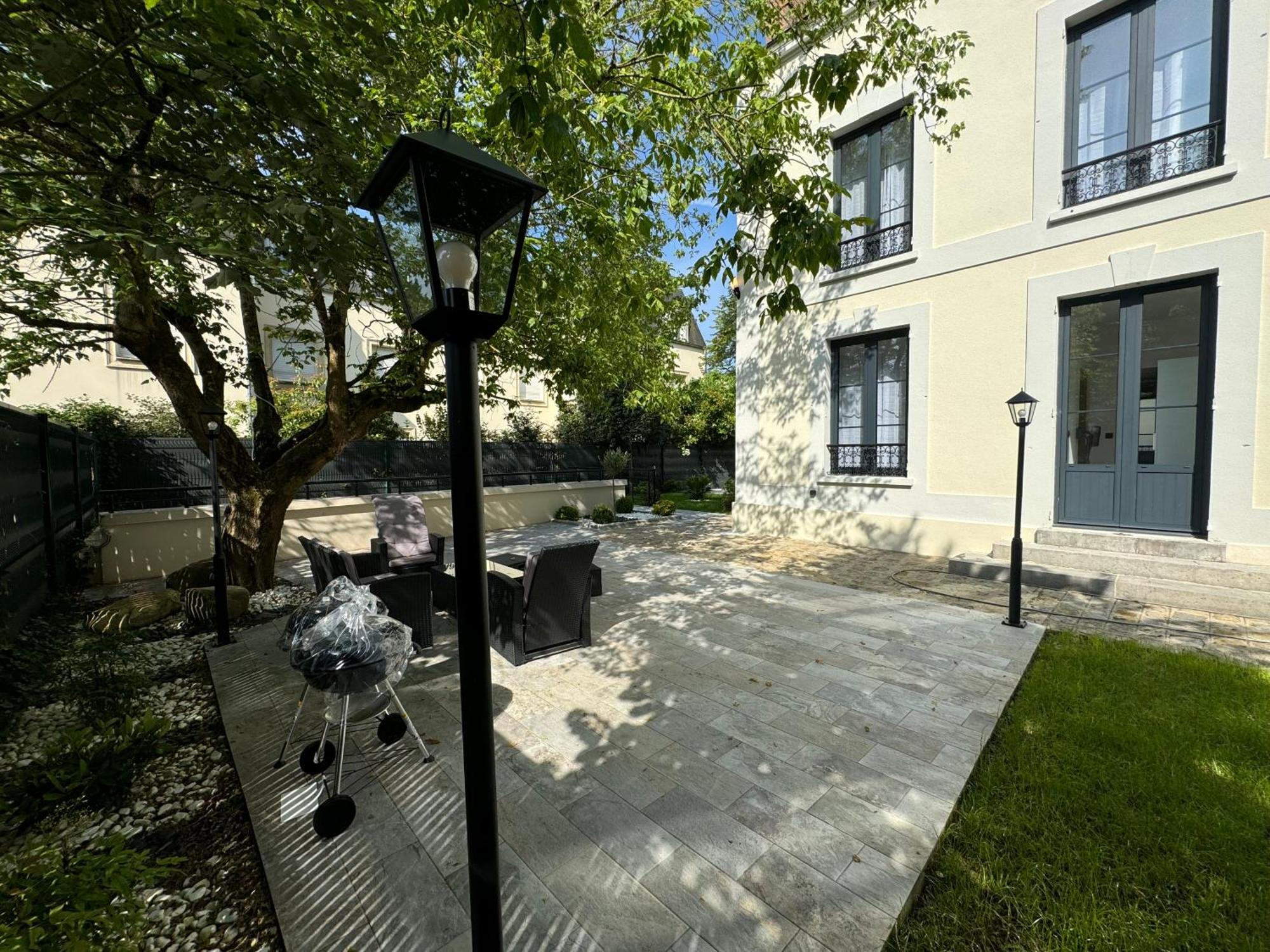 L'Etoile De Seine 77 Appartement 2 Dammarie-lè-Lys Eksteriør billede